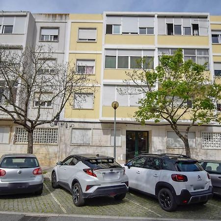 Cozy And Sunny Family Apartment Lisboa Extérieur photo
